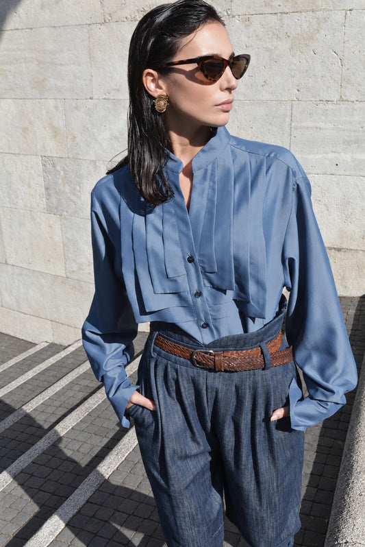 Pleats Shirt Blue Jeans